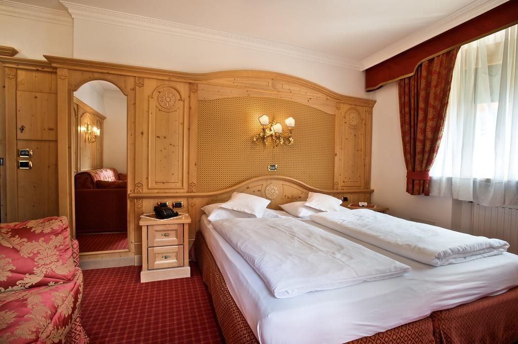 B&B Garni Serena Арабба Стая снимка